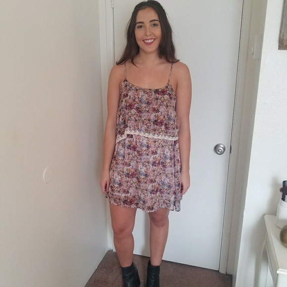 lft Dresses & Skirts - 5 for $30 Strappy Floral Sun Dress lft Dresses & Skirts - 5 for $30 Strappy Floral Sun Dress